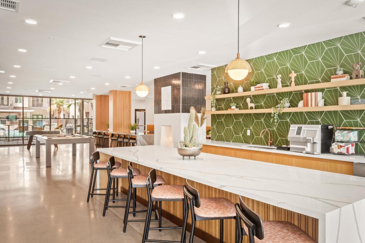 Locale Midtown Phoenix Buitenkant foto